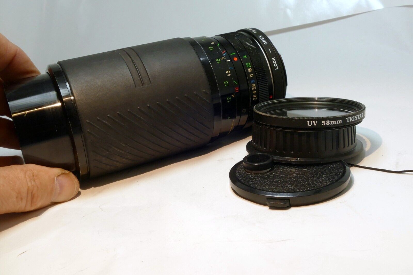 Vivitar Series 1 70-210mm f2.8-4 Macro Focusing Zoom for CANON FD = PARTS AS IS