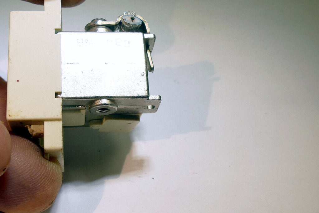 Single COAX  Cable Single Data Jack Rocker Insert in Ivory ndg8511
