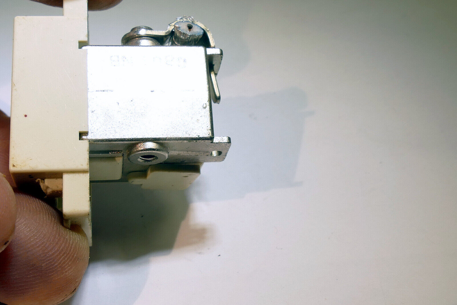 Single COAX  Cable Single Data Jack Rocker Insert in Ivory ndg8511
