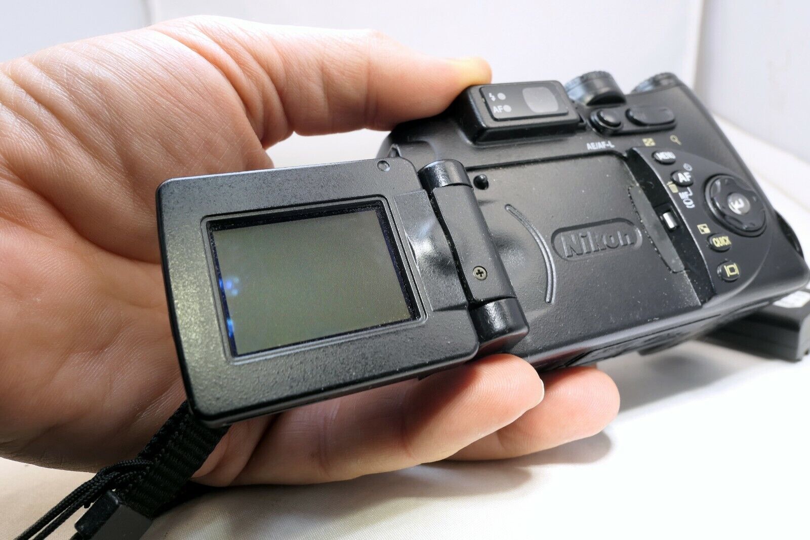 Nikon COOLPIX 5400 5MP Digital Camera AS IS no power