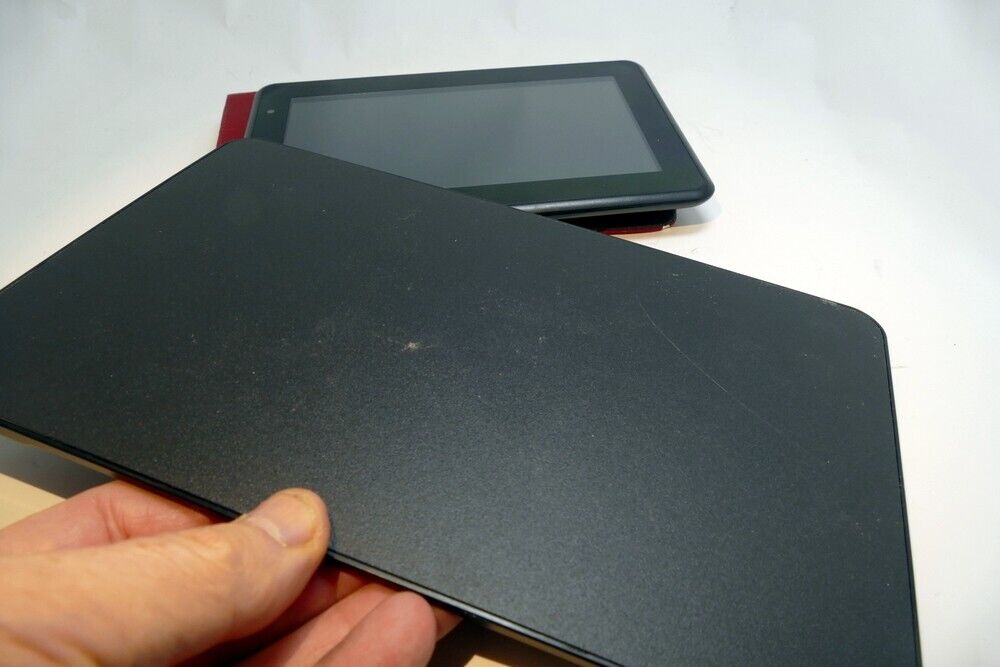 Ematic EGS004 Genesis Prime Android Tablet, 7" 512 MB RAM 4 GB w/ keyboard