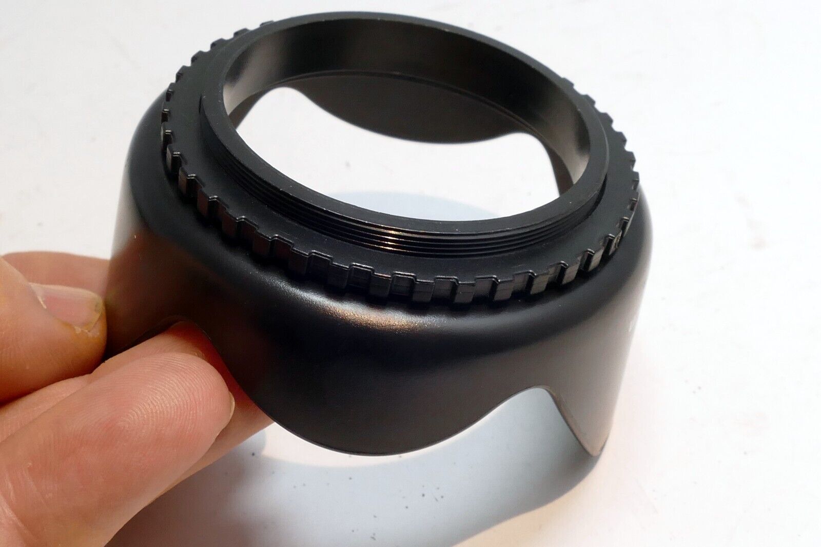 55mm Petal Tulip shaped Lens Hood Shade for  18-55mm AF-P