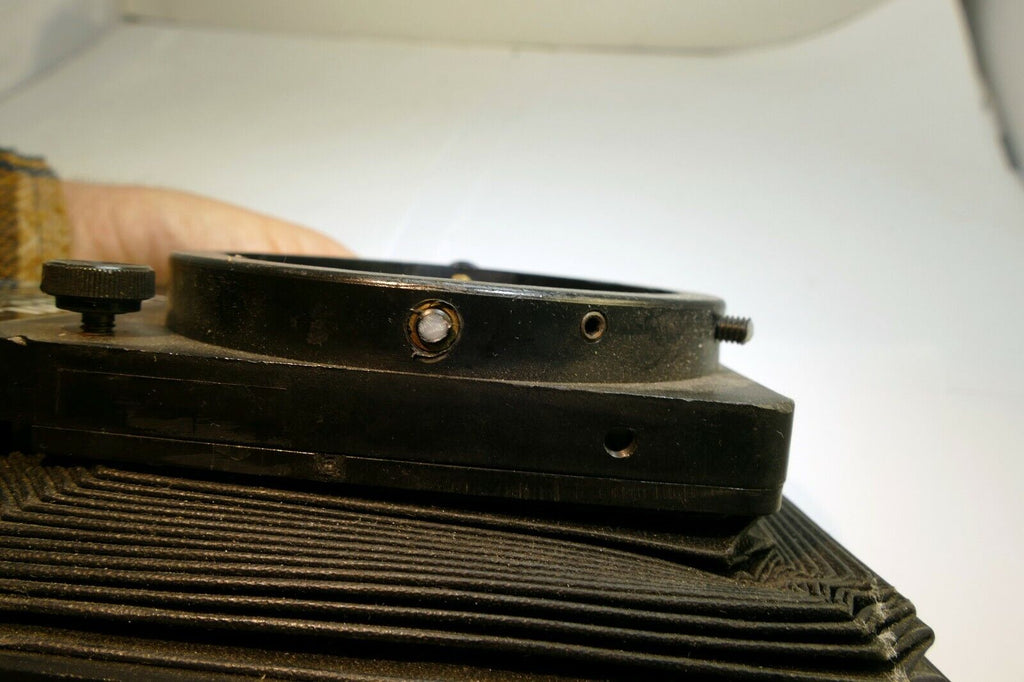 Lindahl Bellows lens Hood 31.1320 Bell-O-Shade Single 3X3 filter slot - AS IS