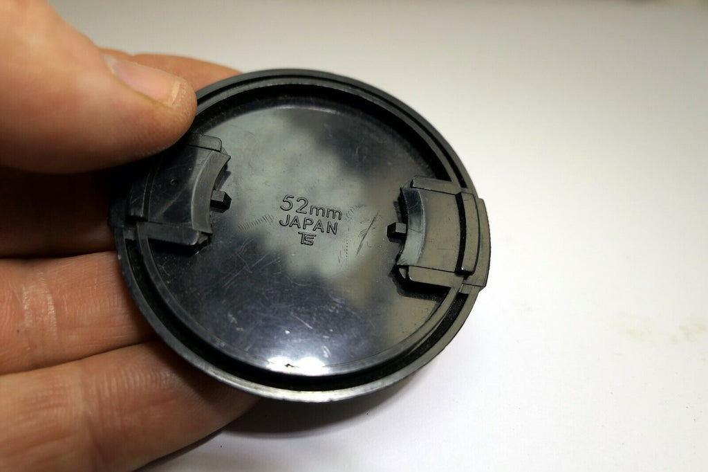 Toyo Optics 52mm  plastic Lens Front Cap Snap on type plastic for 80-200mm