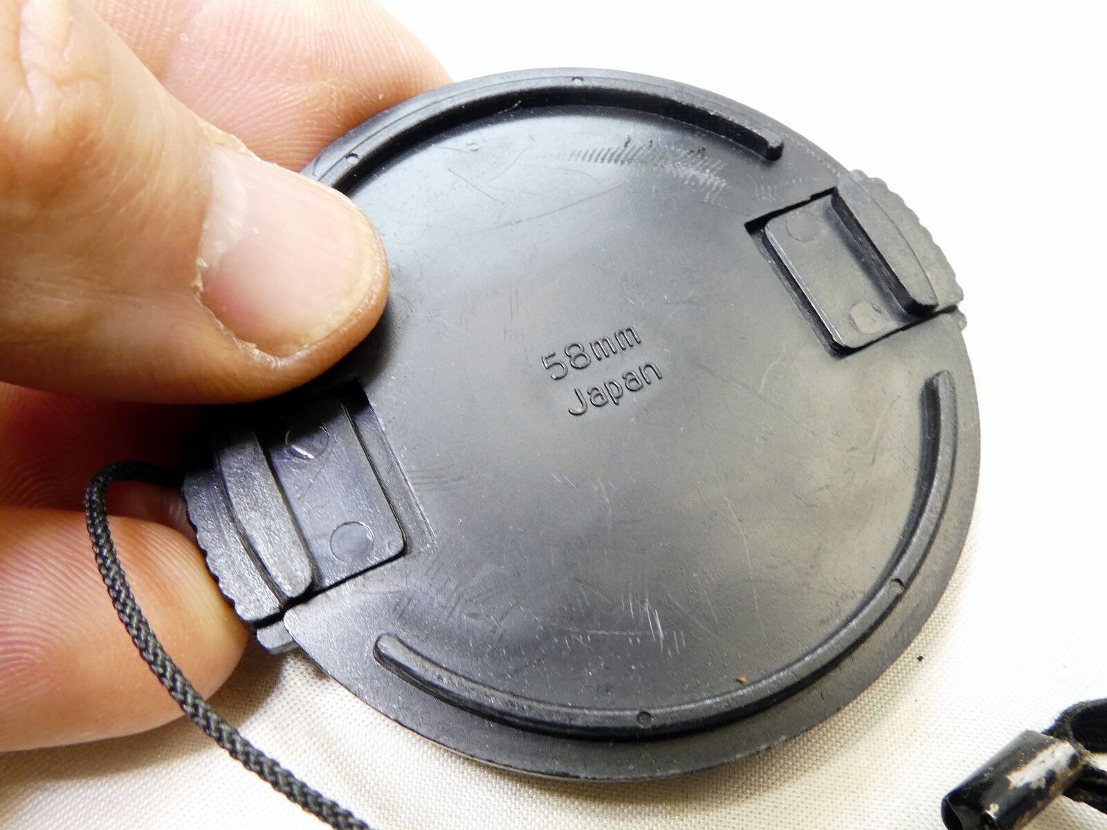 58mm Lens Front Cap w/ Keeper String  Black made in Japan