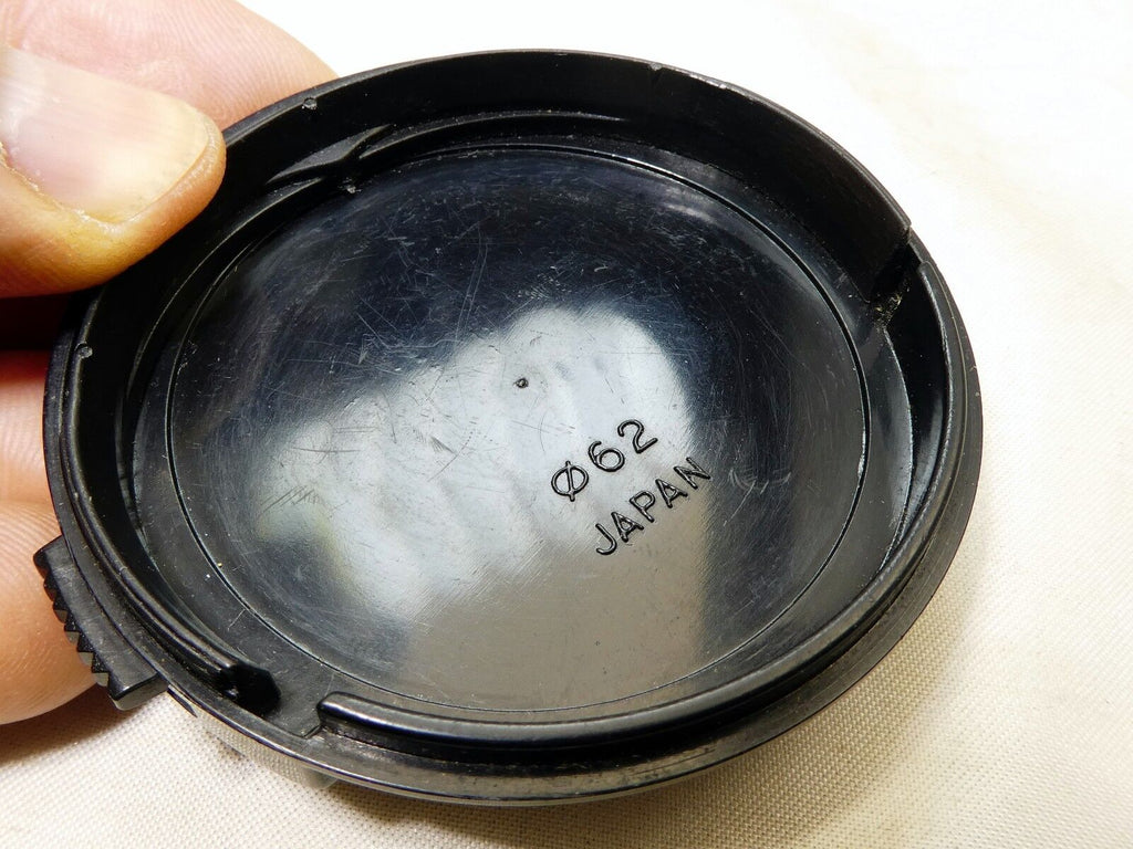 Tokina AT-X 62mm snap on type Lens Front Cap