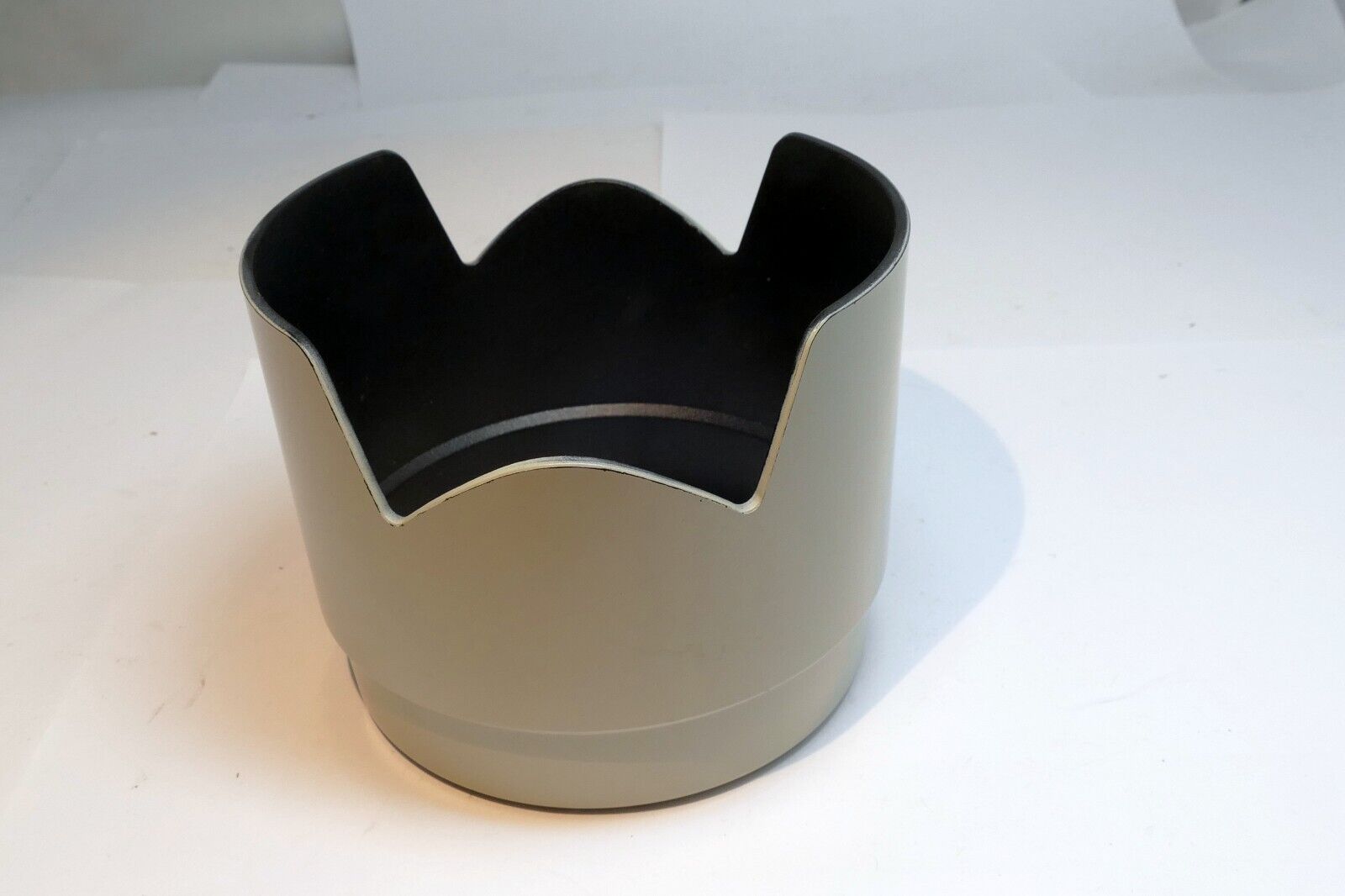 Aftermarket  Hood  ET-74 T  for Canon EF 70-200mm f/4L  Lens - GRAY