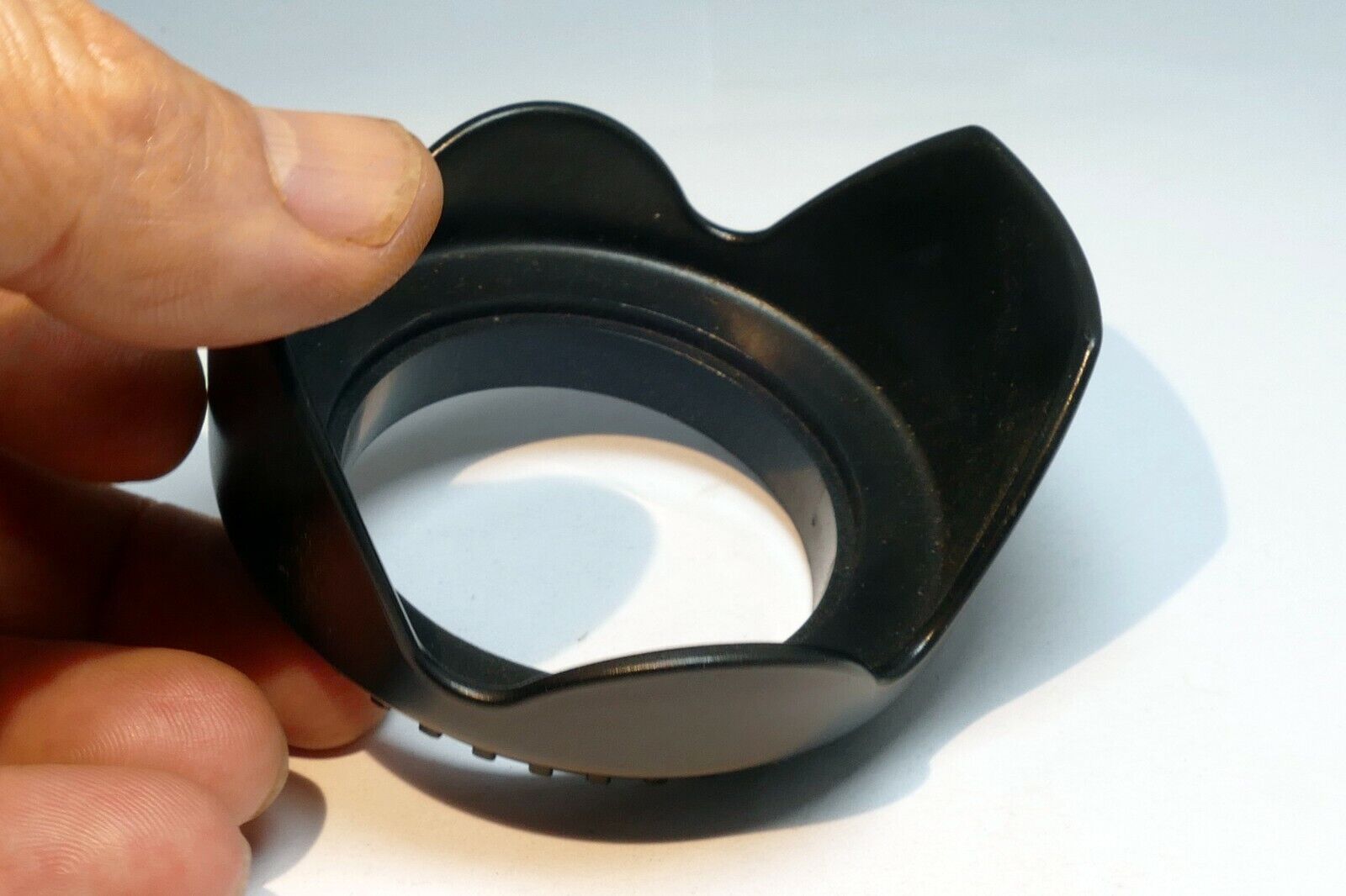 Altura 52mm Lens Hood Tulip Shade Threaded type for 18-55mm VR 50mm f1.8