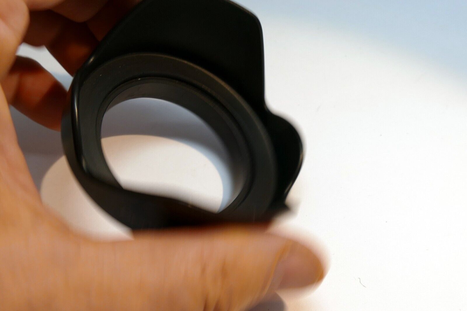 49mm plastic Lens Hood Shade  threaded (missing locking ring) - works