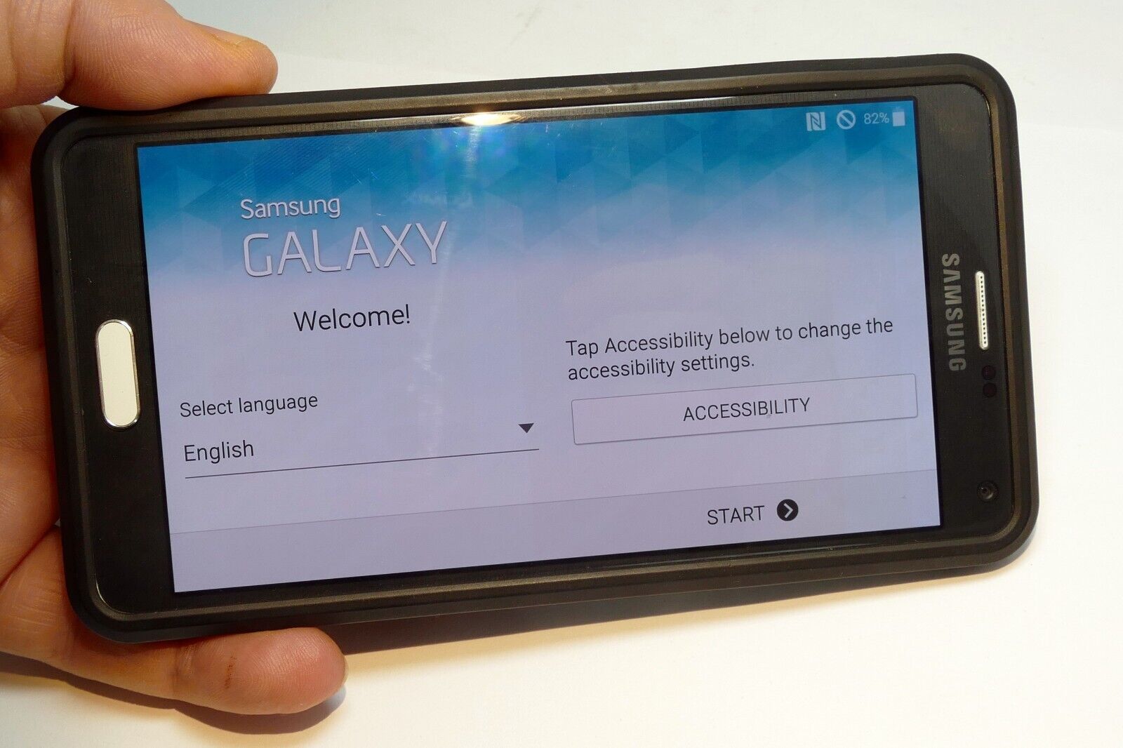 Good Black Samsung Galaxy Note 4 SM-N910A AT&T Android Smartphone white with cas
