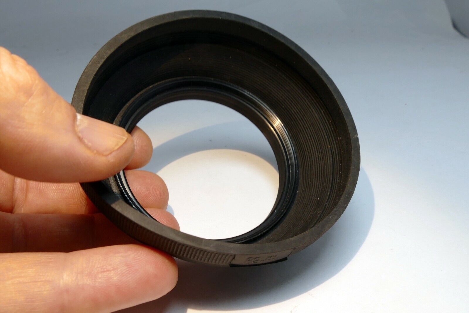 62mm rubber Lens Hood Shade screw in for 70-210mm telephoto f4 zoom
