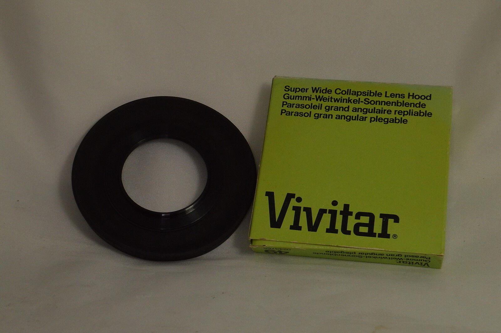 Vivitar Super Wide Collapsible Lens Hood 49mm Made in Japan With Box 603 O126024