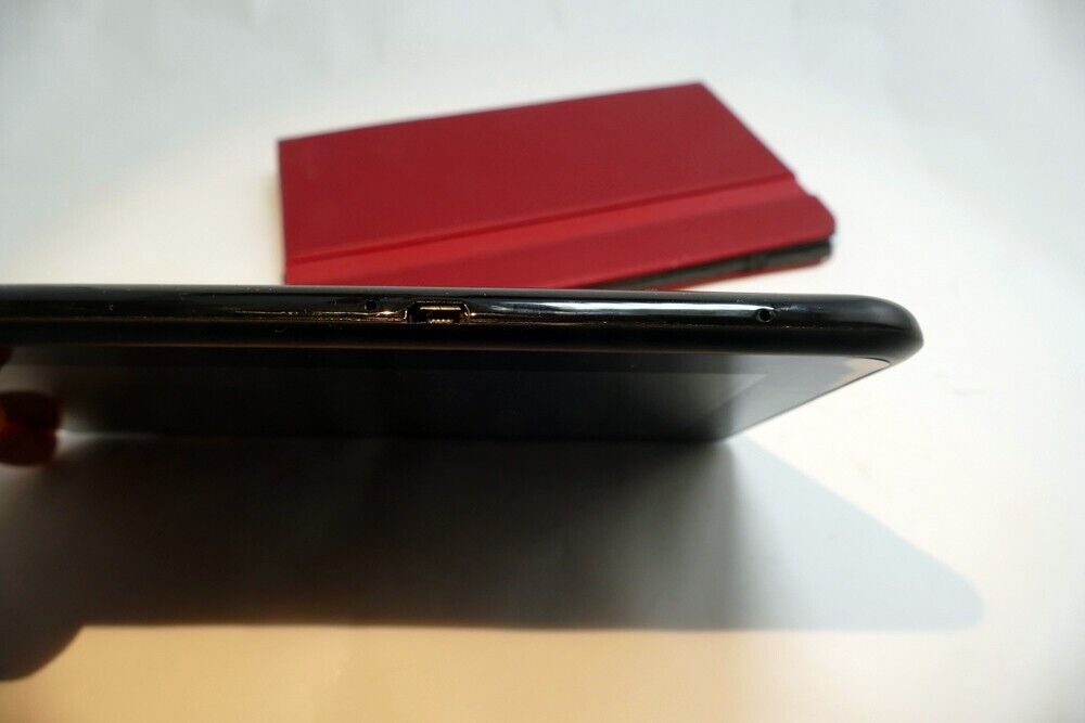 Ematic EGS004 Genesis Prime Android Tablet, 7" 512 MB RAM 4 GB w/ keyboard