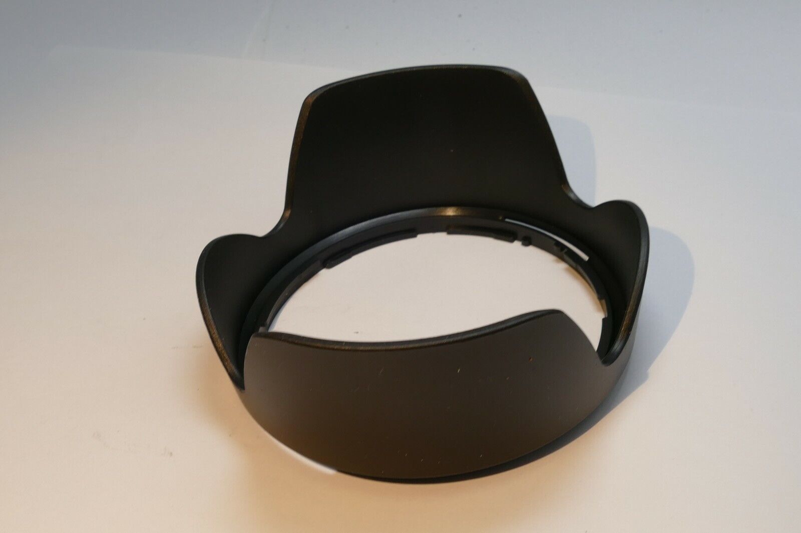 HB-39 Lens Hood Shade for NIKON AF-S DX 16-85mm f3.5-5.6G VR