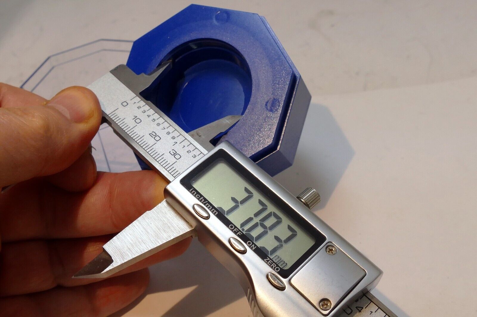 Plastic Protective Bubble Case for Schneider Kreuznach  M39 Xenar 3.5/5cm 50mm