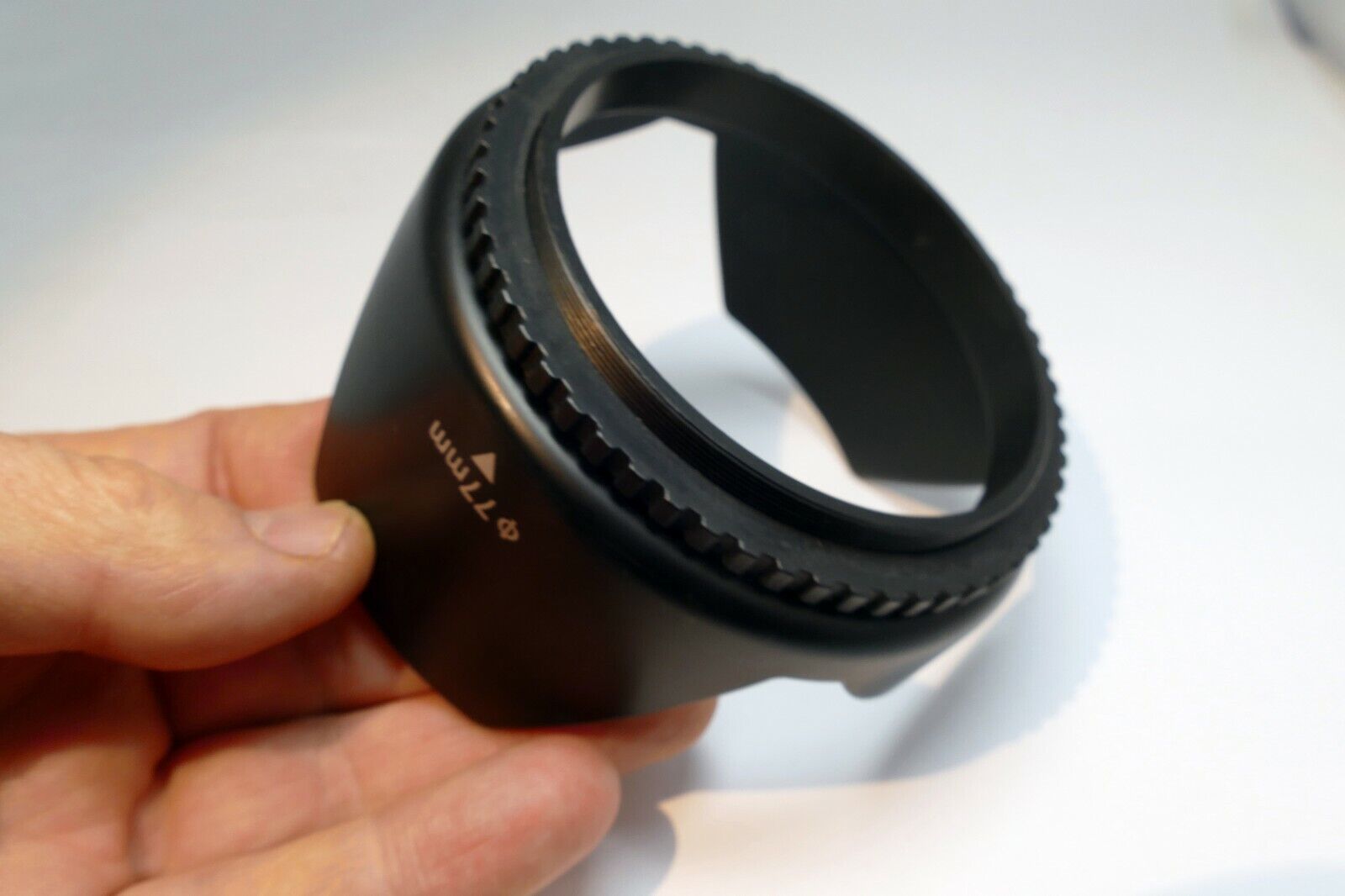 77mm Threaded Lens Hood shade  petal shaped