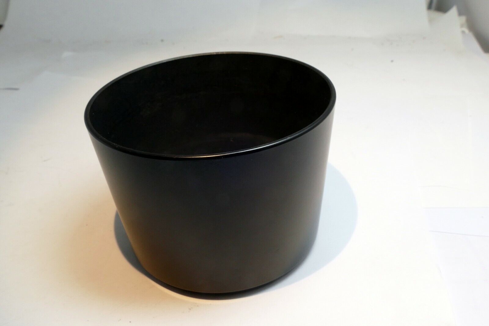 Lens Hood Shade twist on type for 62mm  rim