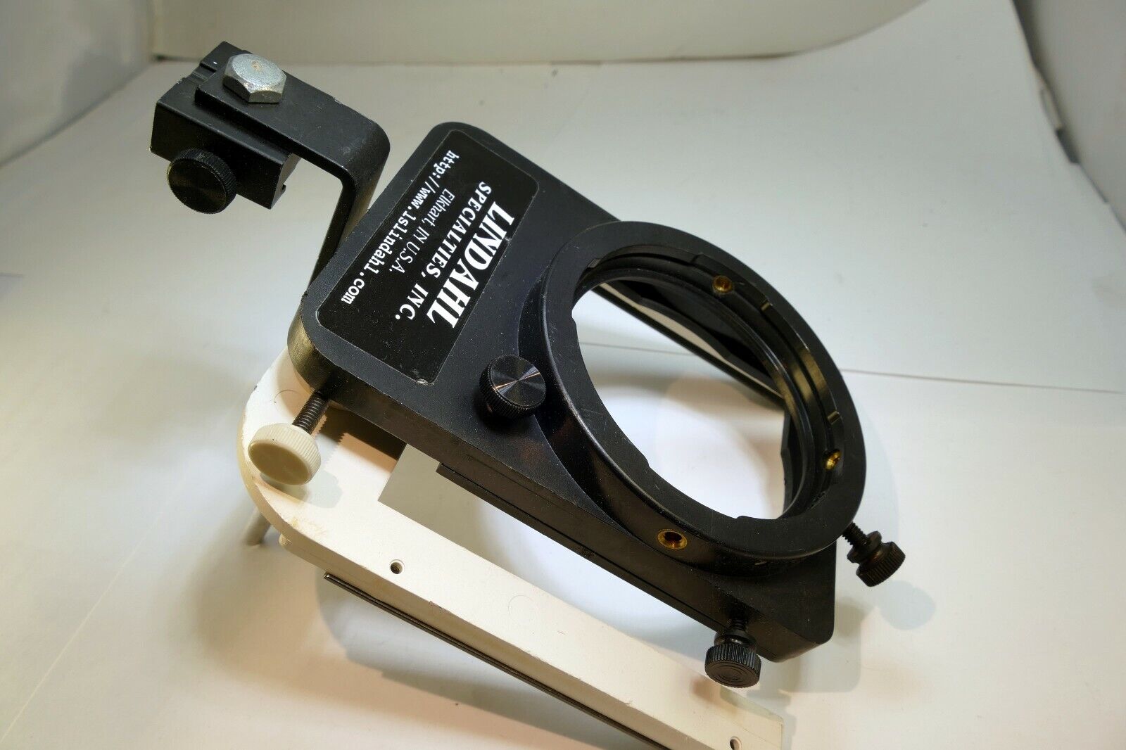 Lindahl Bellows lens Hood Single 3X3 slot filter holder (white)