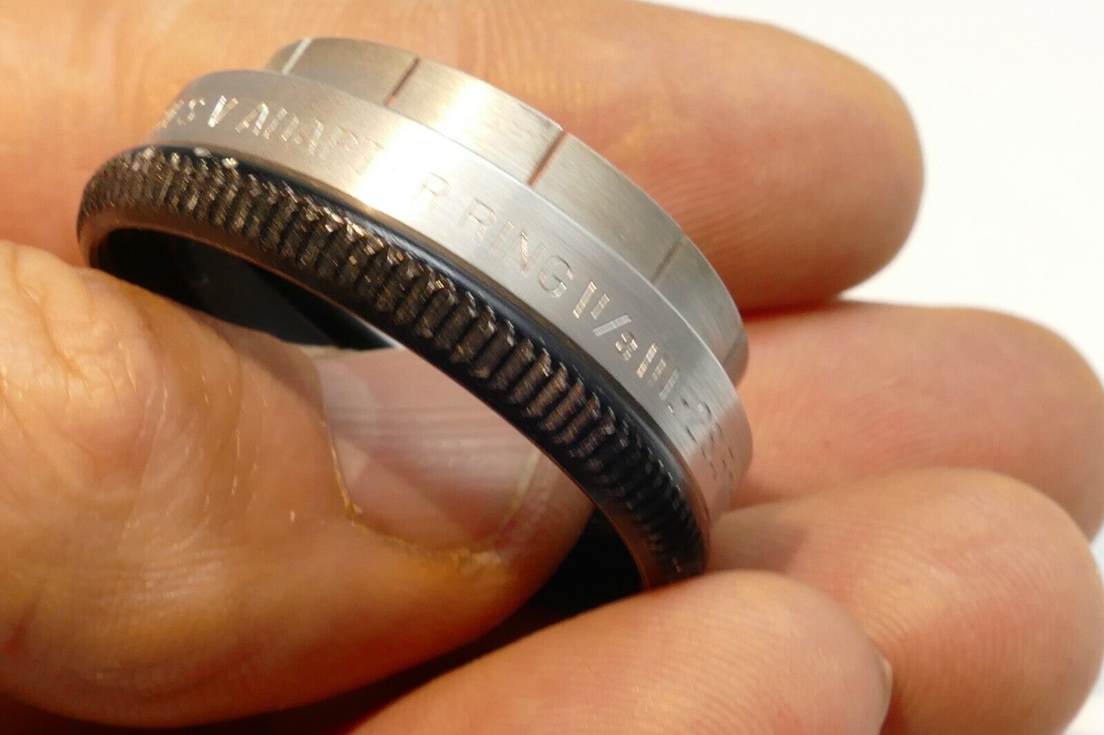 28.5mm to 33.3mm (screw in) to series 5 V double threaded filter holder 1 5/16"