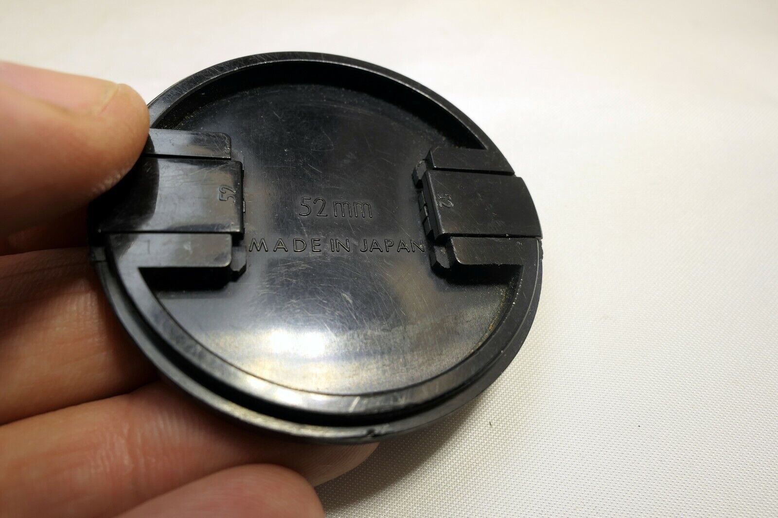 Sigma 52mm Front Lens Cap Snap on type all Black for Mini Wide angle 28mm prime