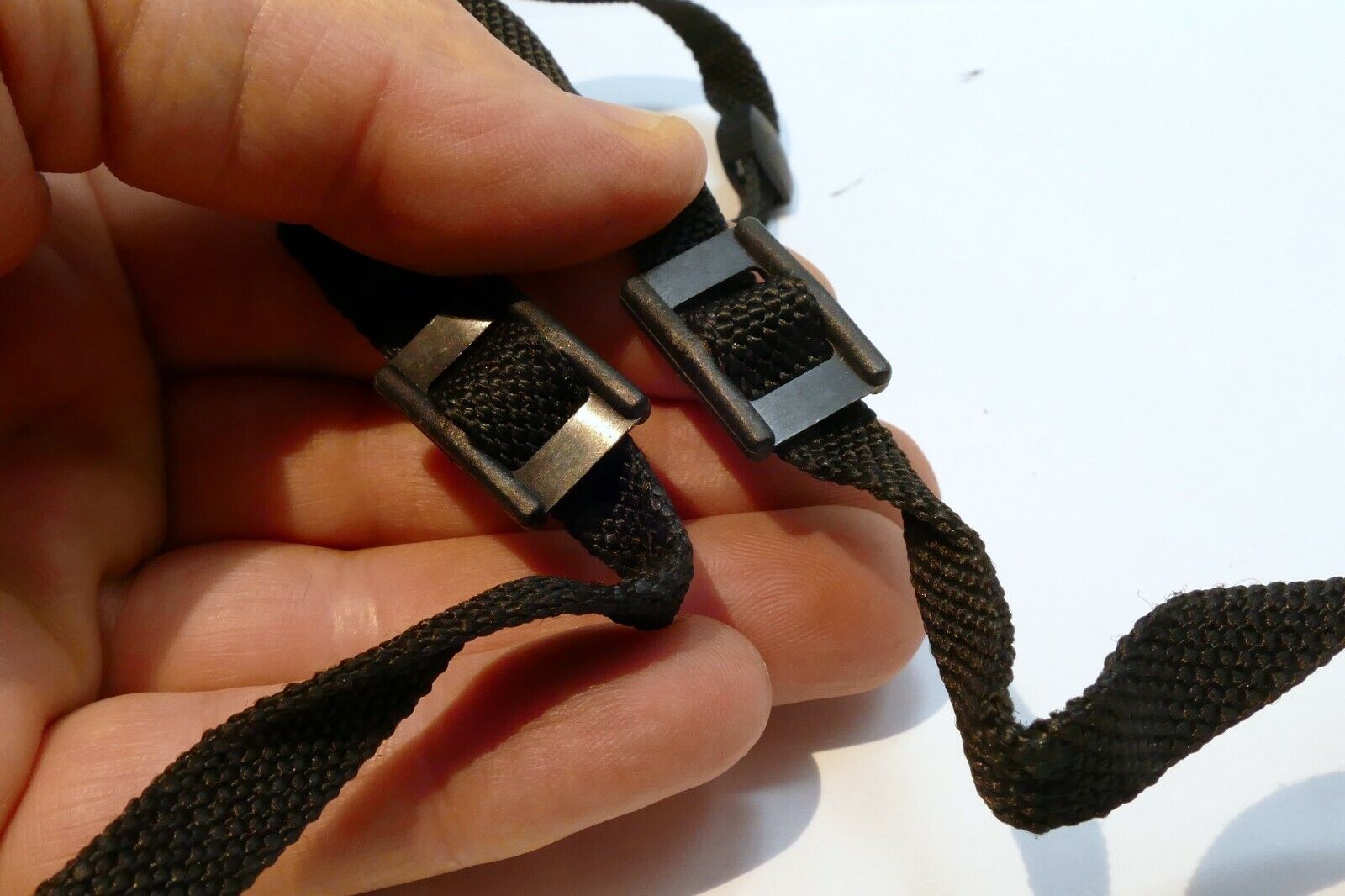 Op/Tech USA Shoulder Strap 3cm wide Neck camera  Neoprene  Black for EOS