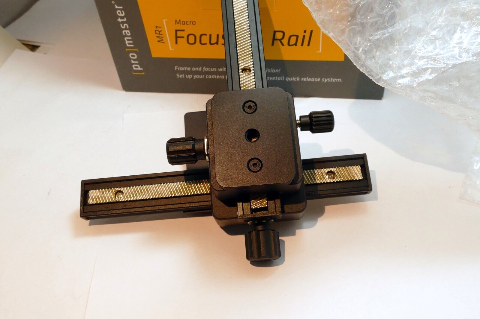 Promaster MR1 Macro Focusing Rail tripod adapter
