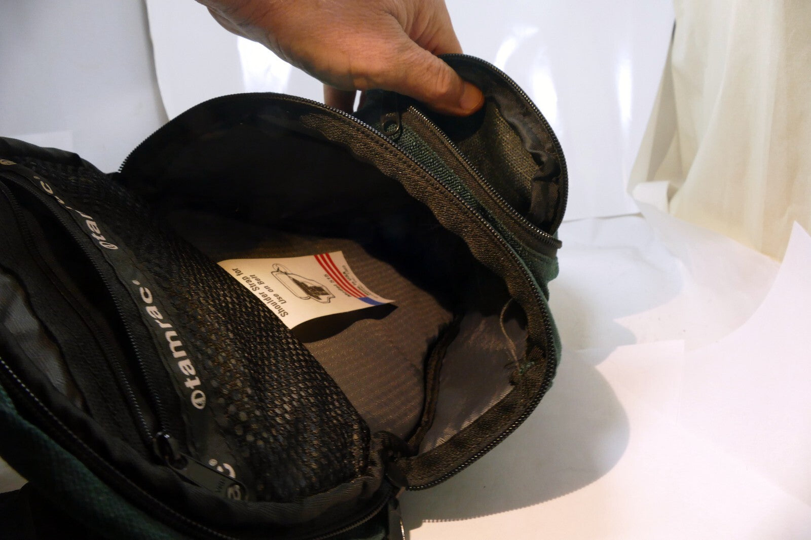 Tamrac Soft Medium Size Camera case for Canon T8i T7i T6i digital rebel