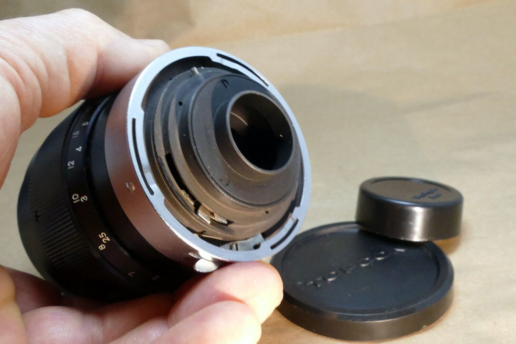 Topcon 135mm f4.0 Lens prime UV Topcor Unirex - with light haze inside, mint