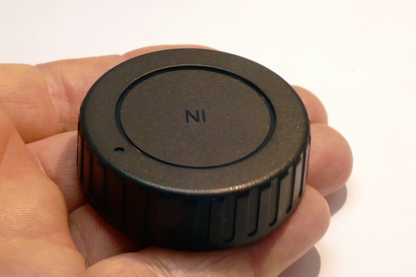 F Rear Lens Cap for 50mm f1.8 lens vintage "Ni"
