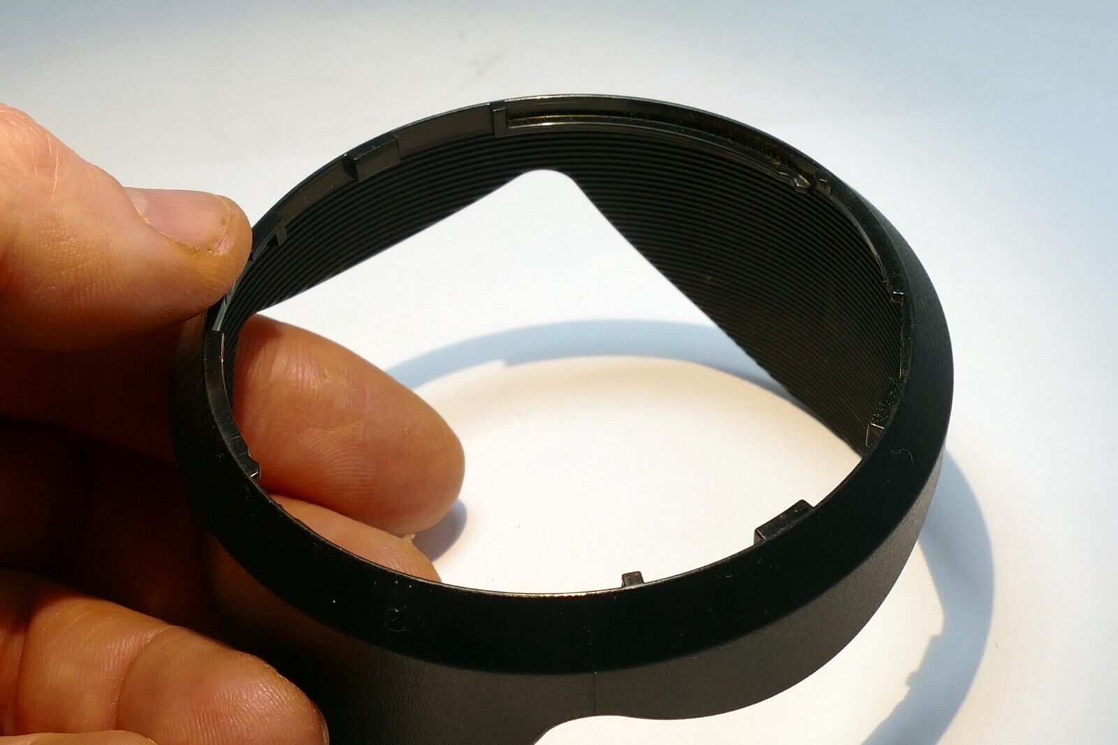 67mm Lens Hood Shade twist on type