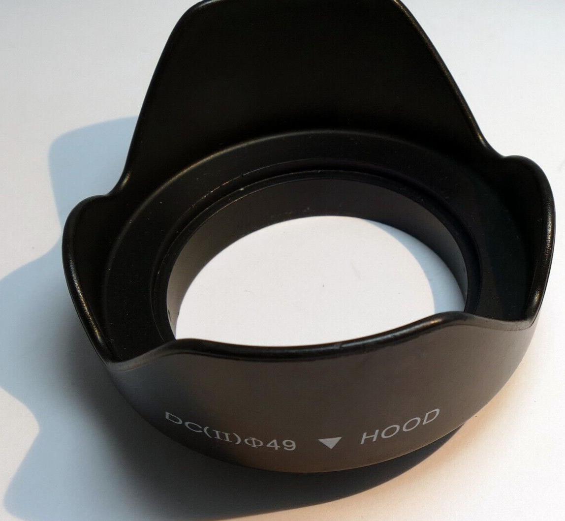 49mm plastic Lens Hood Shade  threaded (missing locking ring) - works