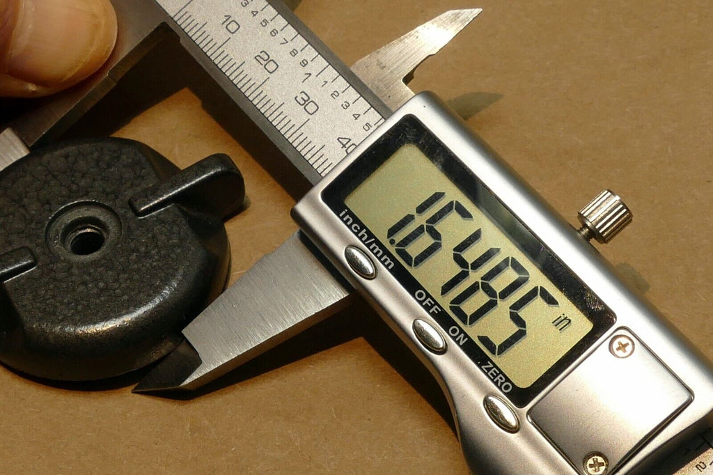 Tripod adapter  plate 1/4" female knob metal