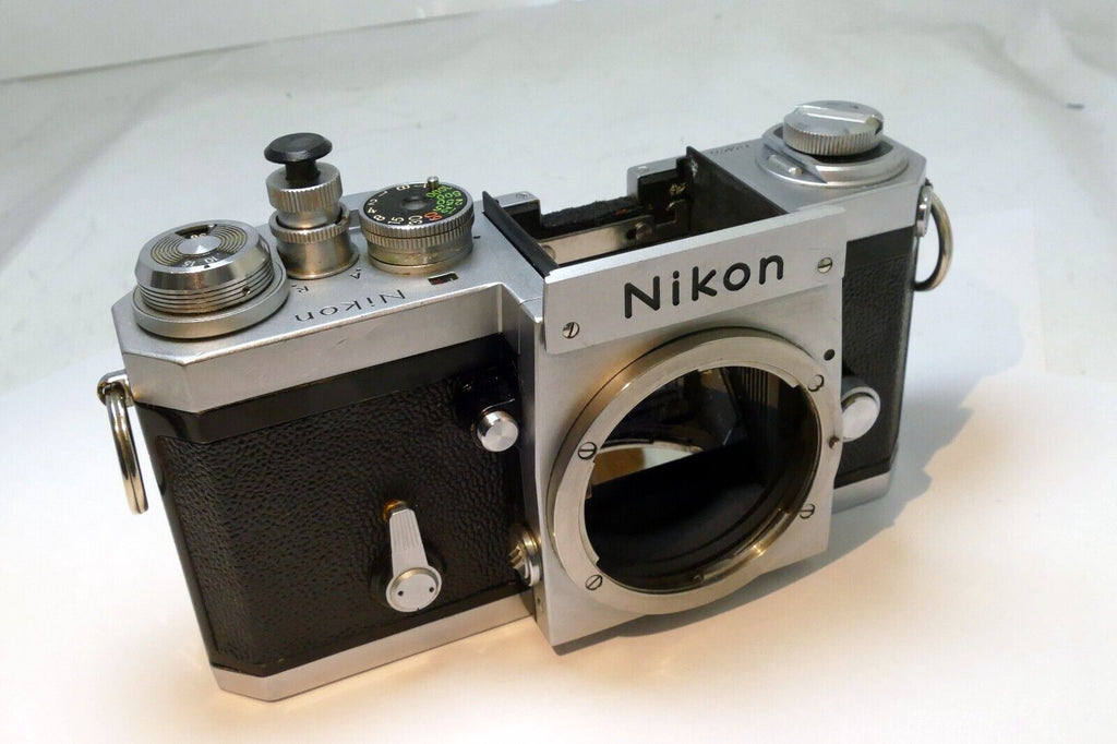 Nikon F 35mm film camera body only S# 7164692 - works good