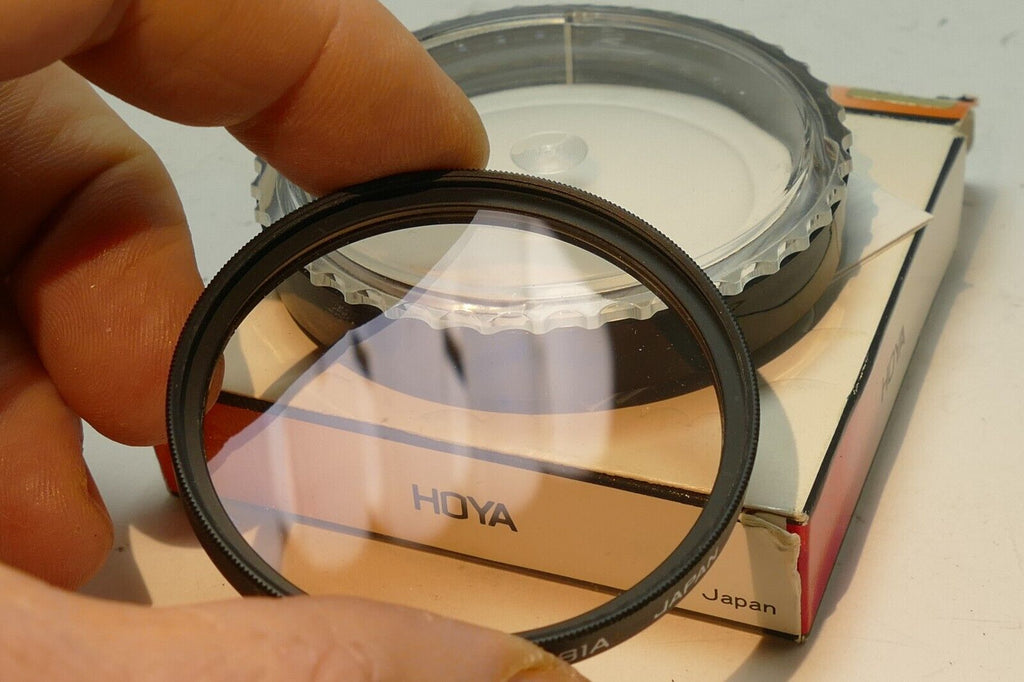 Hoya  52mm Filter 81A