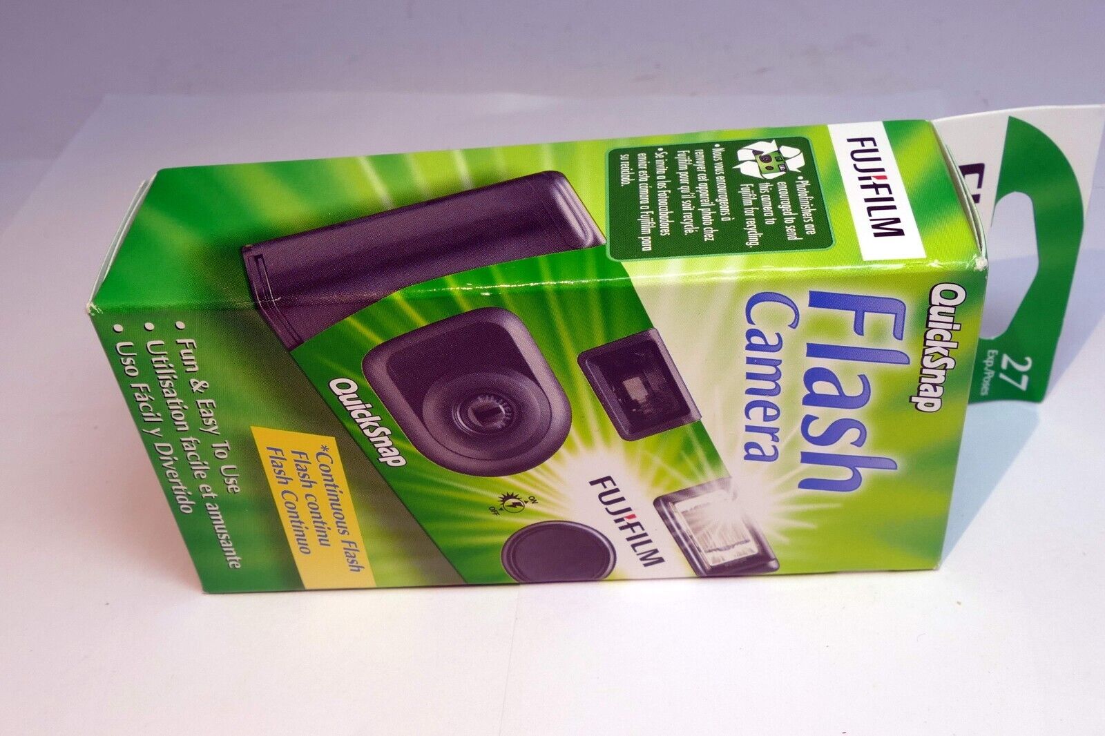 FujiFilm Quick Snap 35mm Cameras Continuous Flash Exp. 2020 ISO 400