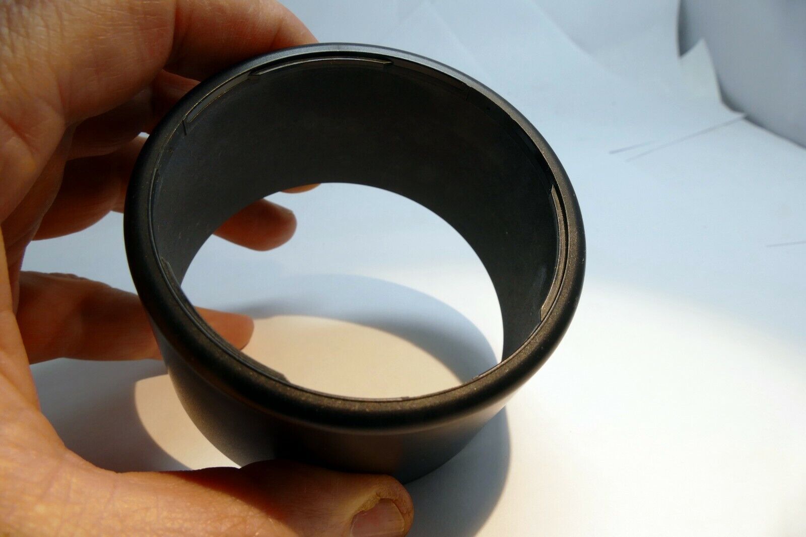 69.5mm ID Petal Shaped Plastic Lens Hood  Telephoto 70-300mm AF zoom