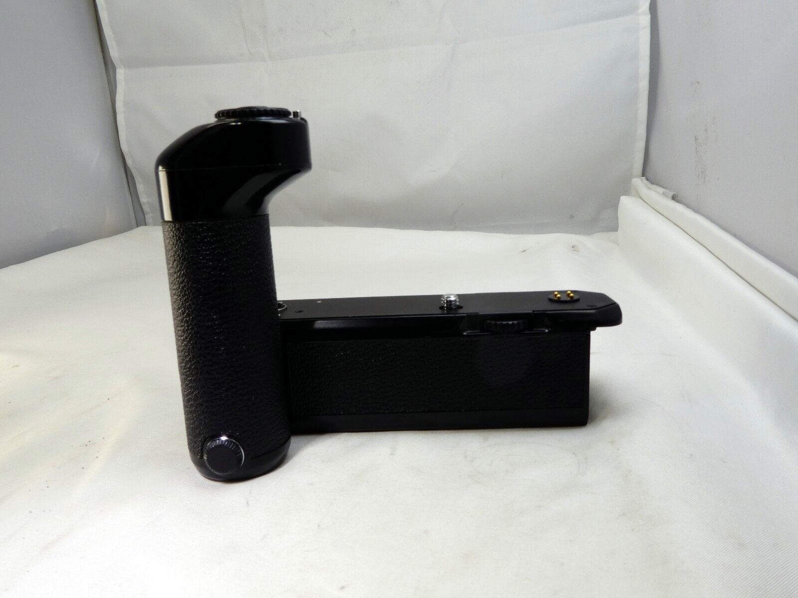 Nikon MD-11 Motor Drive  Battery Pack for FE FM - Not Working Parts Repair AS IS