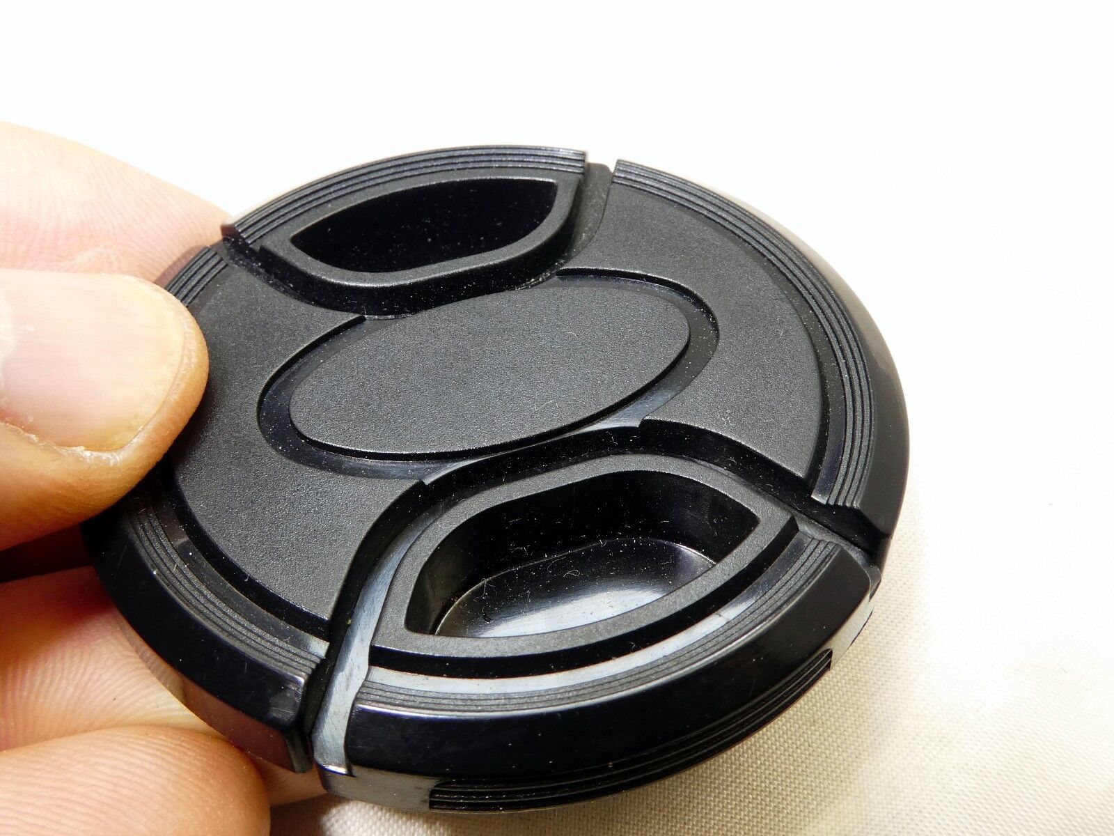 58mm Lens Front Cap Black Plastic 18-55mm IS