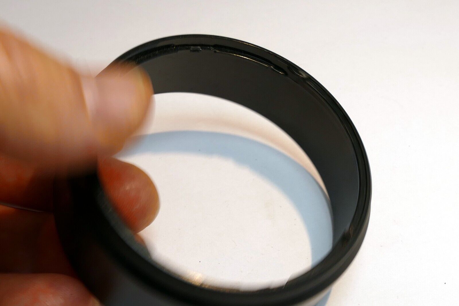 61mm Plastic Lens Hood Shade  twist on type