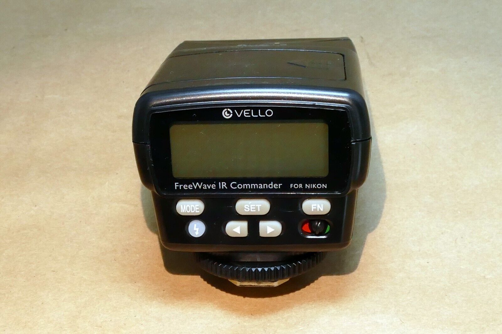 VELLO FREEWAVE IR COMMANDER WIRELESS flash control for NIKON i-TTL SB-900 910