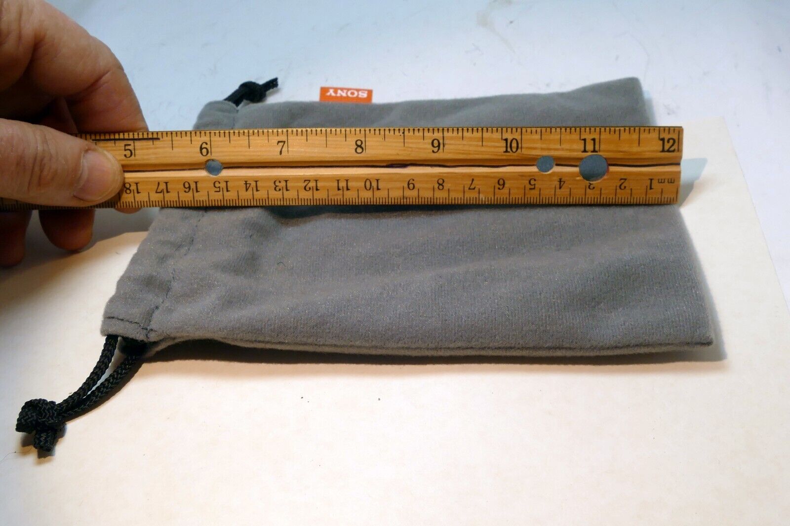 Sony Soft Drawstring Pouch for Sony E 18-55mm F/3.5-5.6 OSS E Gray  - OEM