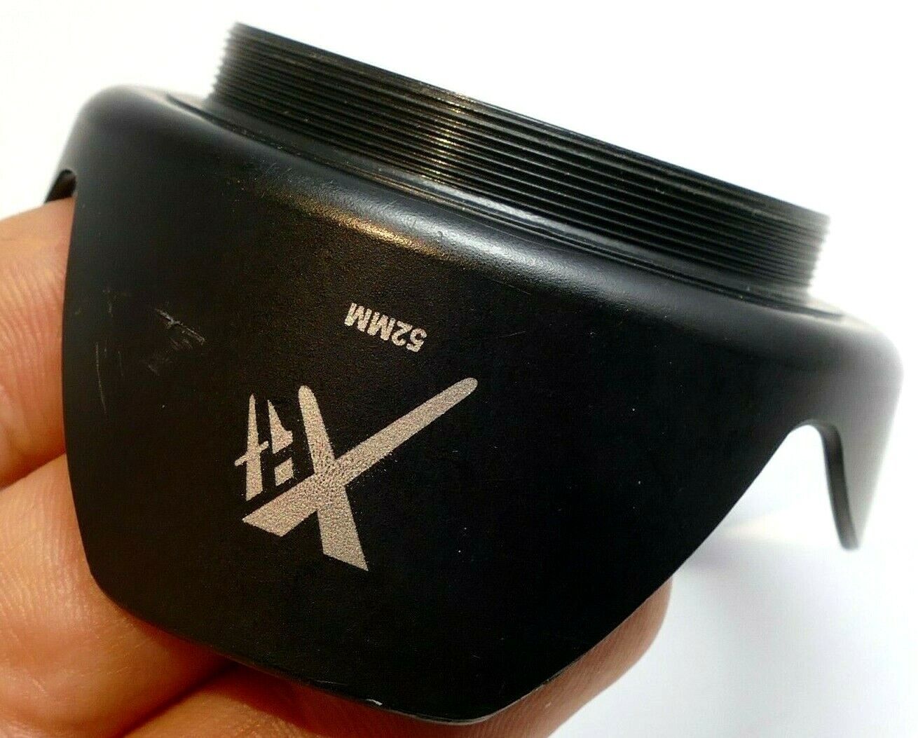 Xit 52mm Plastic Petal Lens Hood Shade screw in type (missing ring)