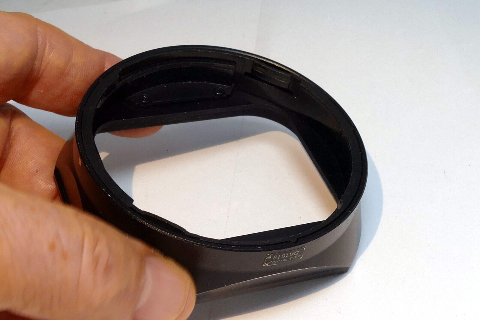 Fujifilm Hood  Fujinon Fuji XF23 23mm 33mm F1.4 R LM WR  -  Genuine OEM