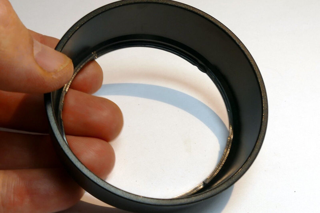 61mm Plastic Lens Hood Shade  twist on type