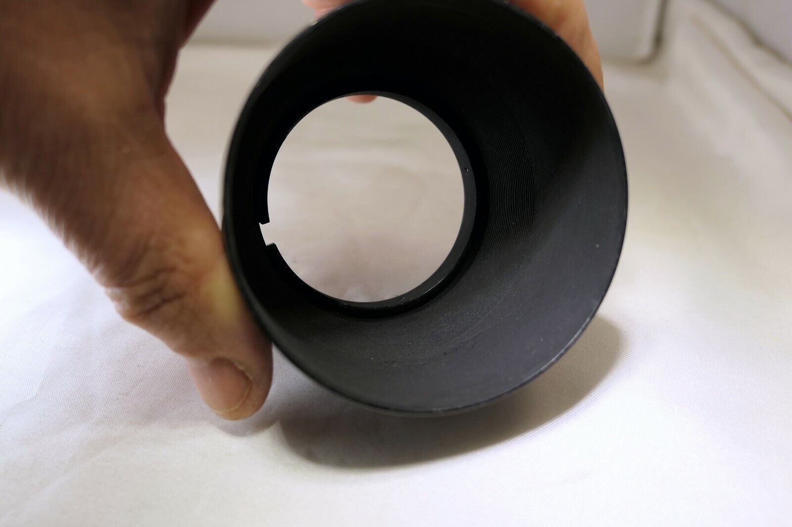 Nikon HS-4 Lens Hood Shade Metal clip on for 105mm f2.5 105mm f4 micro Genuine