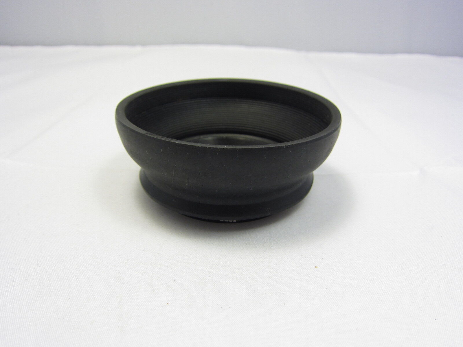 Generic 52mm Collapsible Rubber Lens Hood  Screw in type for 50mm