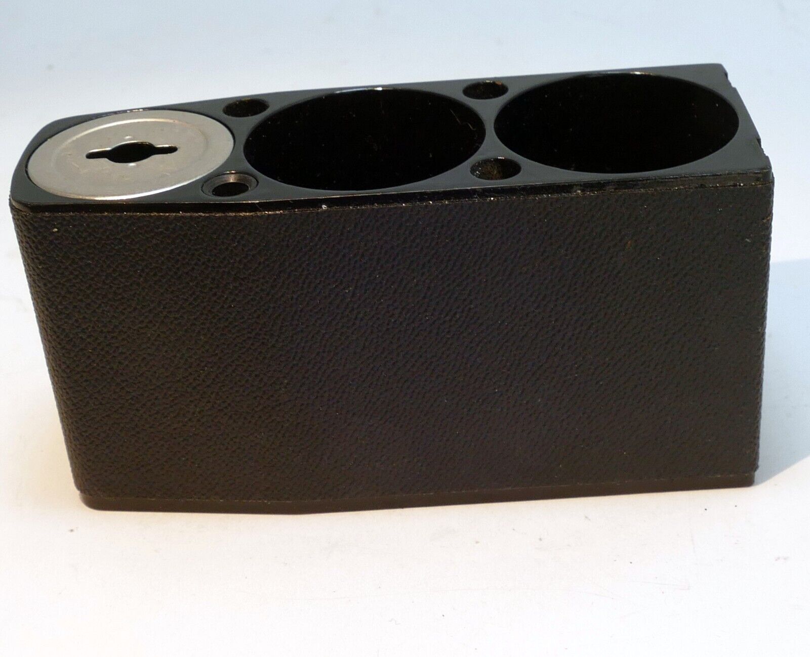 Hasselblad battery 46337 compartment for 500 EL X (missing plate on both sides)