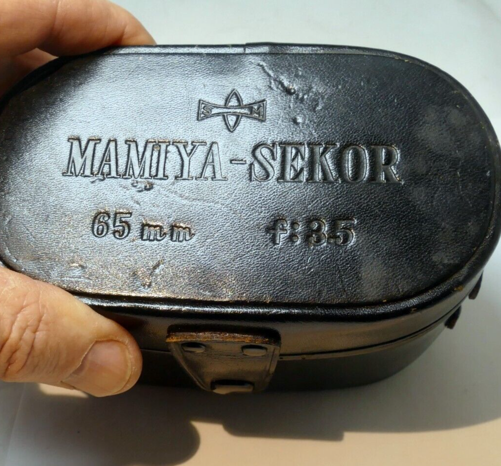 Mamiya Leather case for Sekor 65mm f3.5 TLR hard case (fits 55mm) Lens