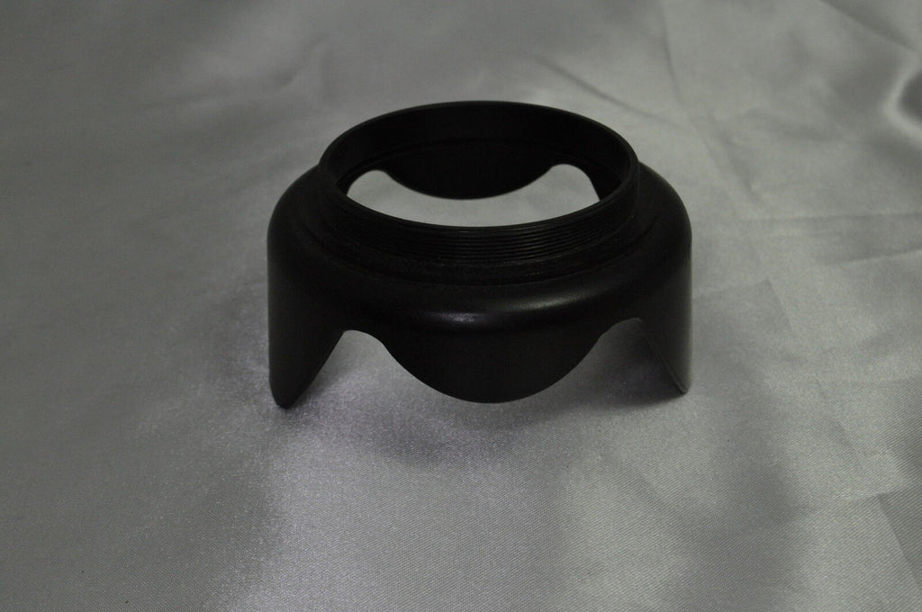 58mm Plastic Lens Hood screw in type (missing retainign ring)