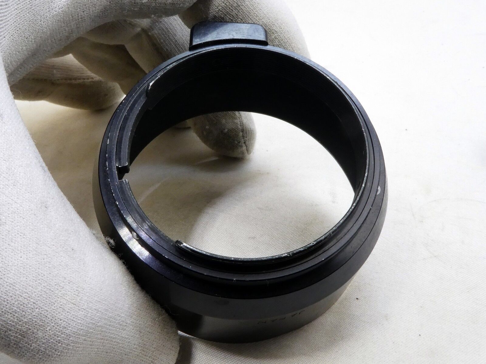 Nikon HS-10 Hood Shade Metal clip on for 135mm f3.5 85mm f2.0 105mm Genuine EOM